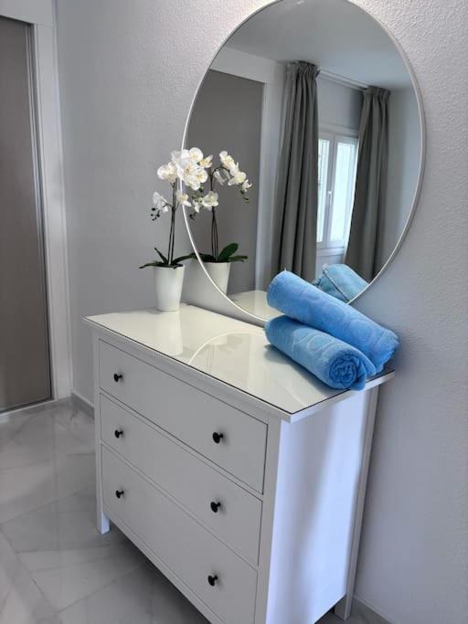 Modern, Spacious 3 Bedroom With Sea View Apartment *