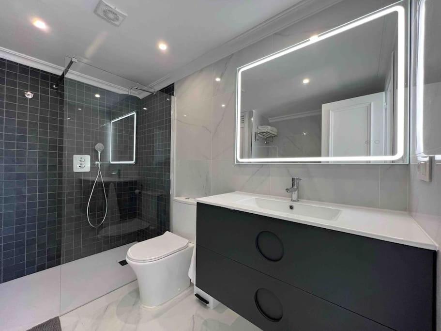 Modern, Spacious 3 Bedroom With Sea View Apartment